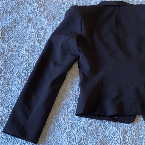 Structured Black Blazer - Picture 7 of 7